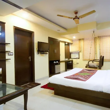 Hotel Shivdev International 2 Min Walk From Near New Delhi Railway Station